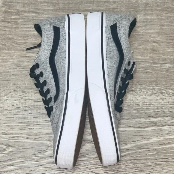 Vans classic black & gray Gs - Picture 6 of 8